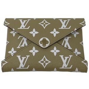 Louis Vuitton Beige Monogram Giant Pochette Kirigami MM Envelope Pouch